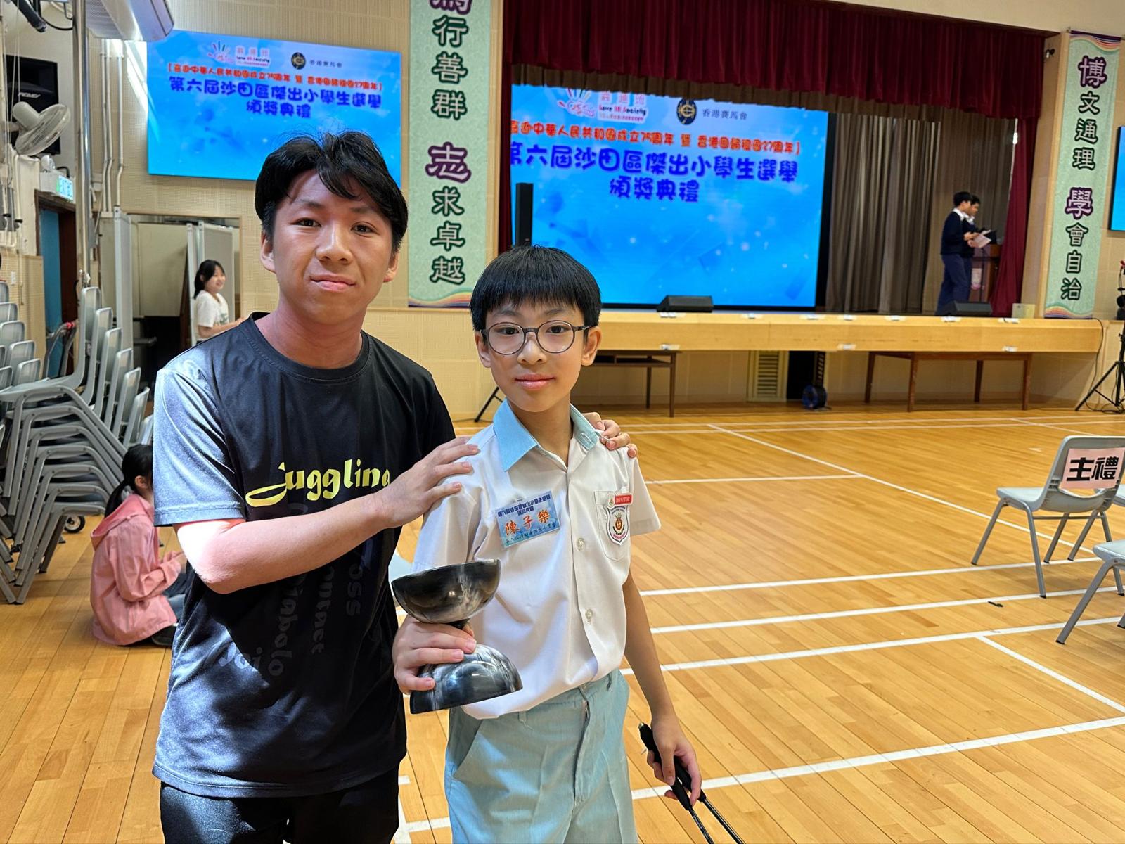 Jayden 雜耍表演